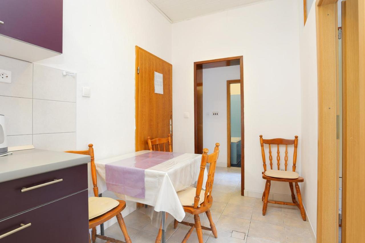 Apartments By The Sea Zivogosce - Blato, Makarska - 1057 Blato  外观 照片