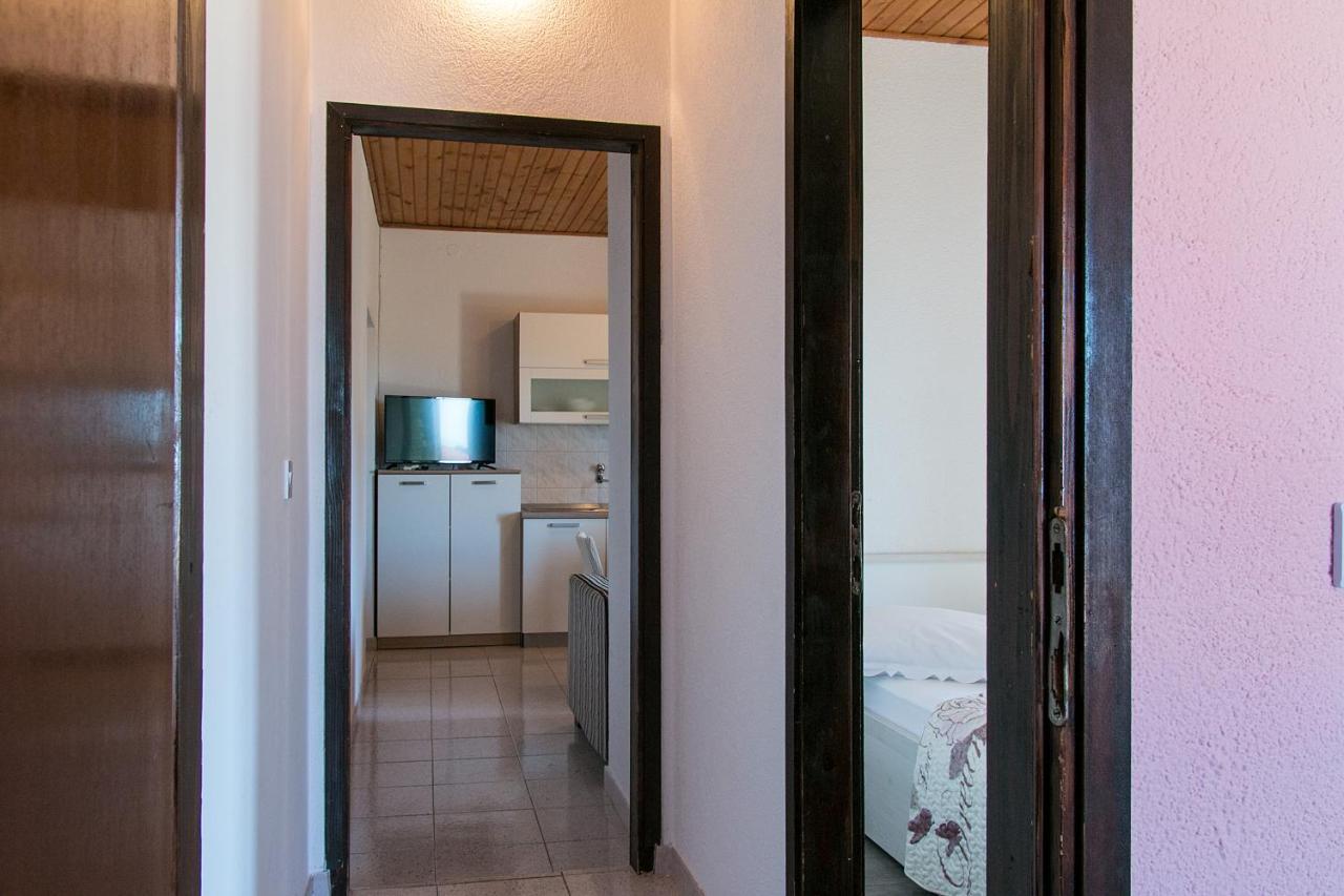 Apartments By The Sea Zivogosce - Blato, Makarska - 1057 Blato  外观 照片