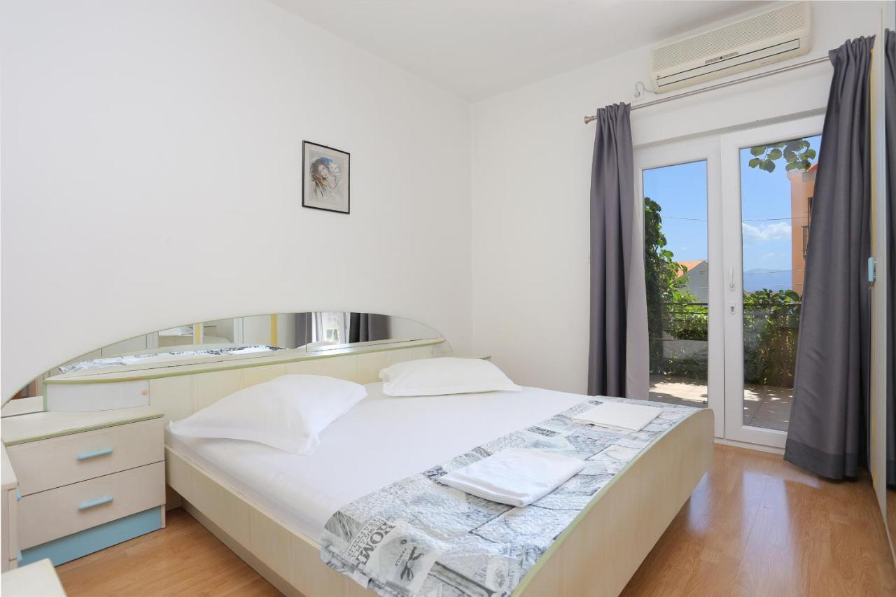 Apartments By The Sea Zivogosce - Blato, Makarska - 1057 Blato  外观 照片