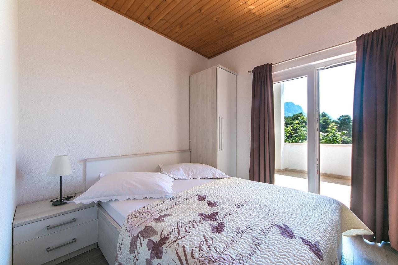 Apartments By The Sea Zivogosce - Blato, Makarska - 1057 Blato  外观 照片