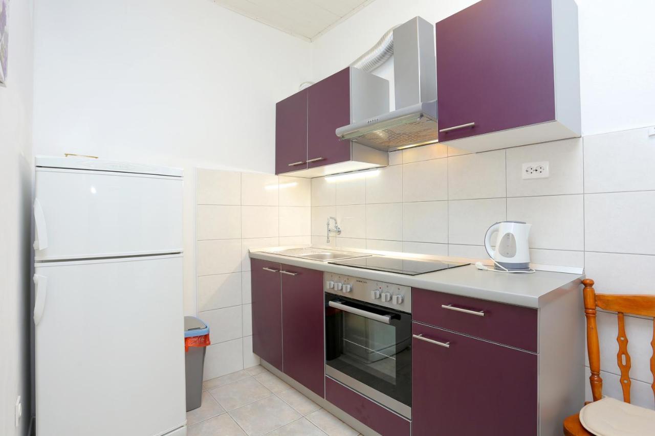 Apartments By The Sea Zivogosce - Blato, Makarska - 1057 Blato  外观 照片