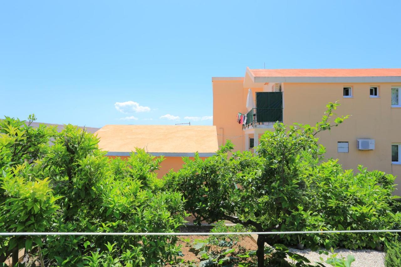 Apartments By The Sea Zivogosce - Blato, Makarska - 1057 Blato  外观 照片